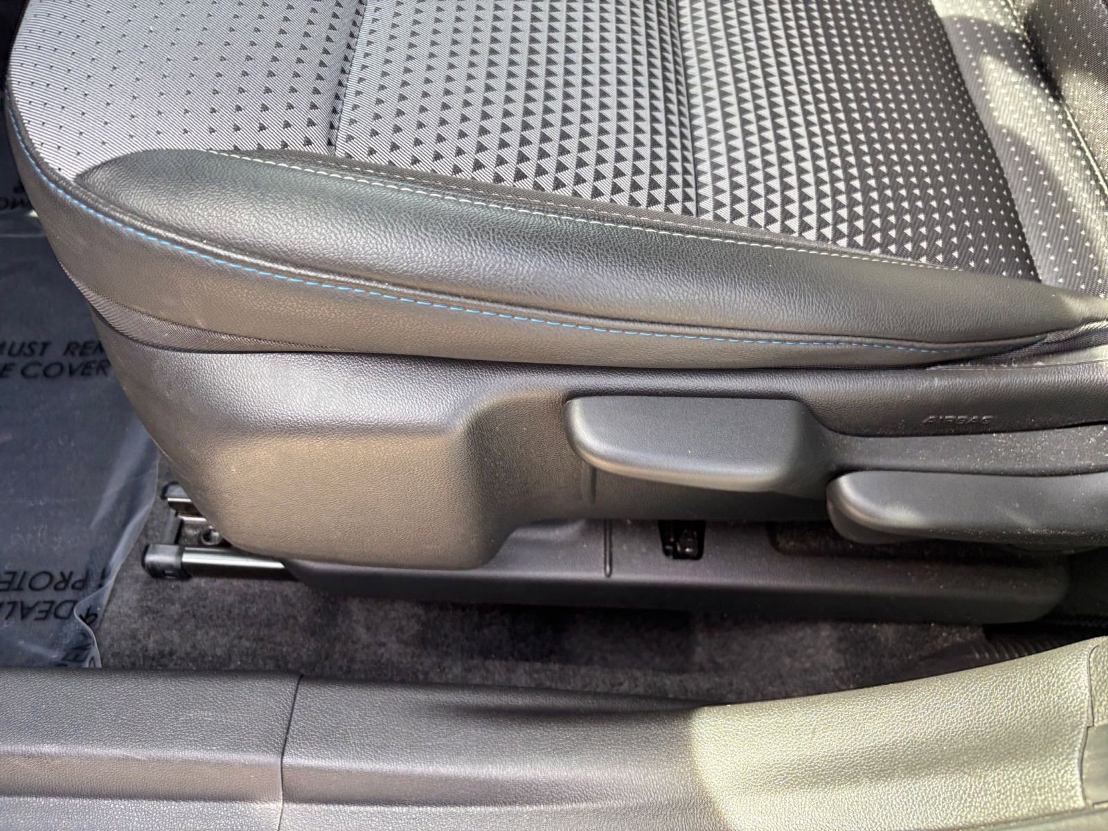 Used 2025 Chevrolet Trax LT image 23