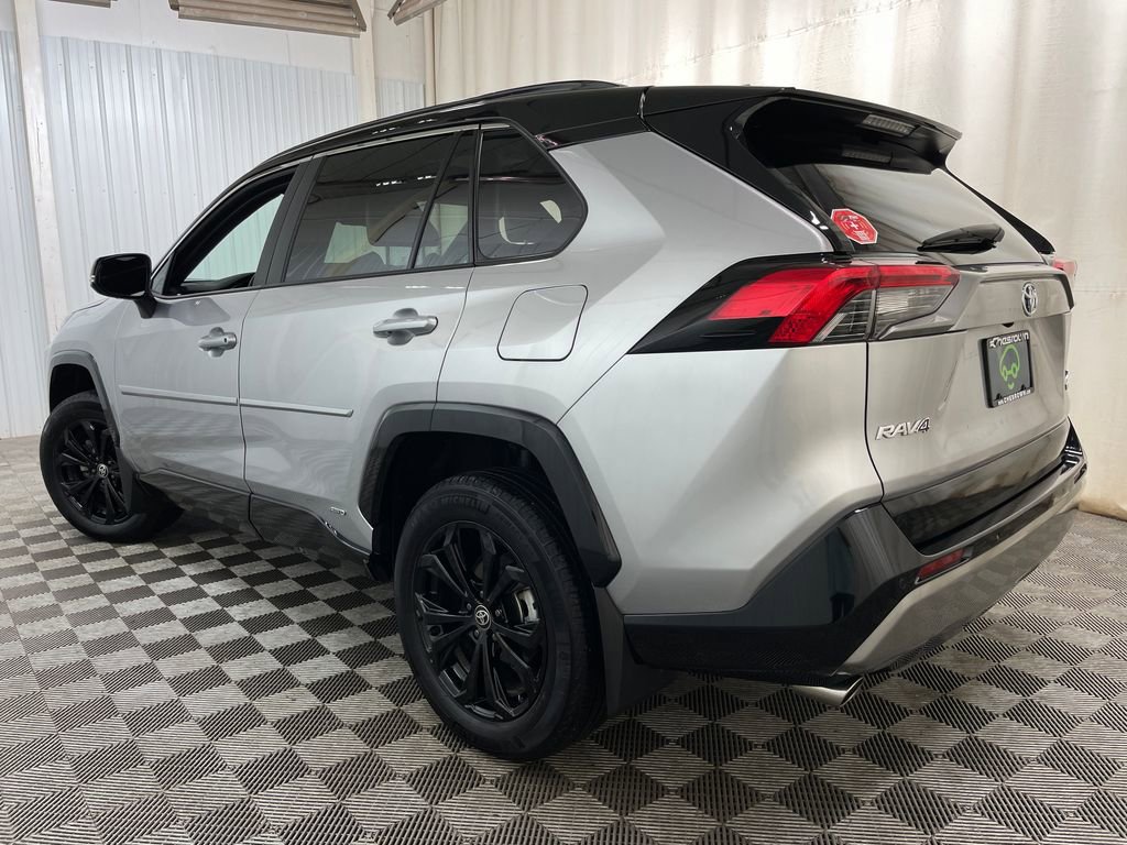 Used 2024 Toyota RAV4 XSE w/ Advanced Technology Package AWD/4WD image 19