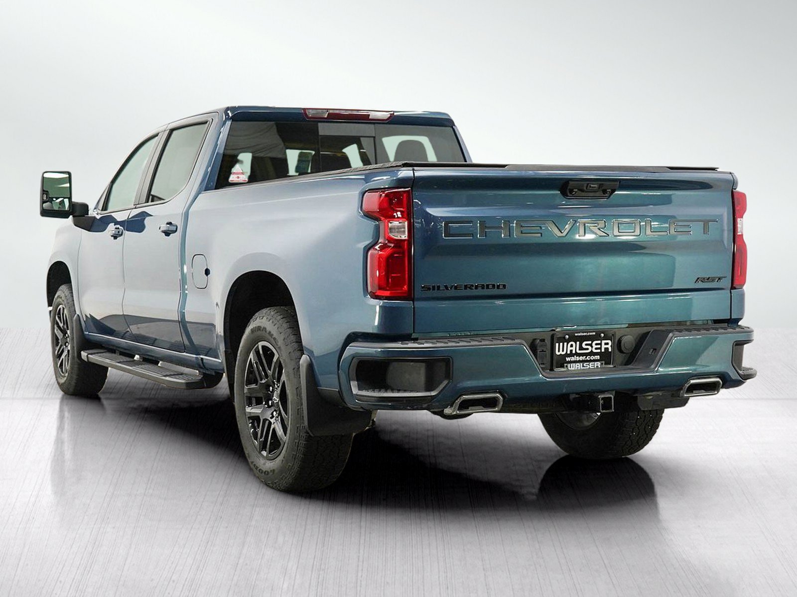 Used 2024 Chevrolet Silverado 1500 RST w/ Convenience Package II AWD/4WD image 3
