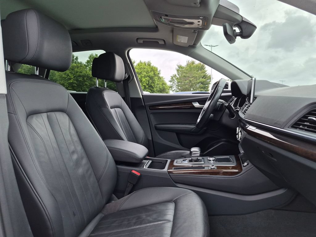 Used 2019 Audi Q5 2.0T Premium Plus w/ Premium Plus Package AWD/4WD image 23