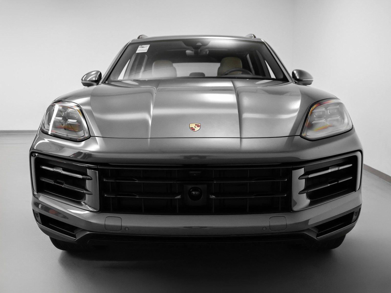 Certified 2025 Porsche Cayenne image 8