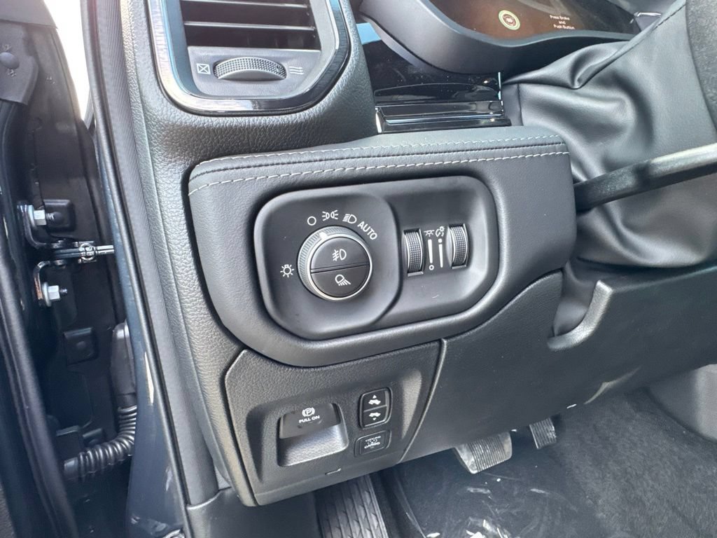 New 2027 RAM 1500 Limited AWD/4WD image 13
