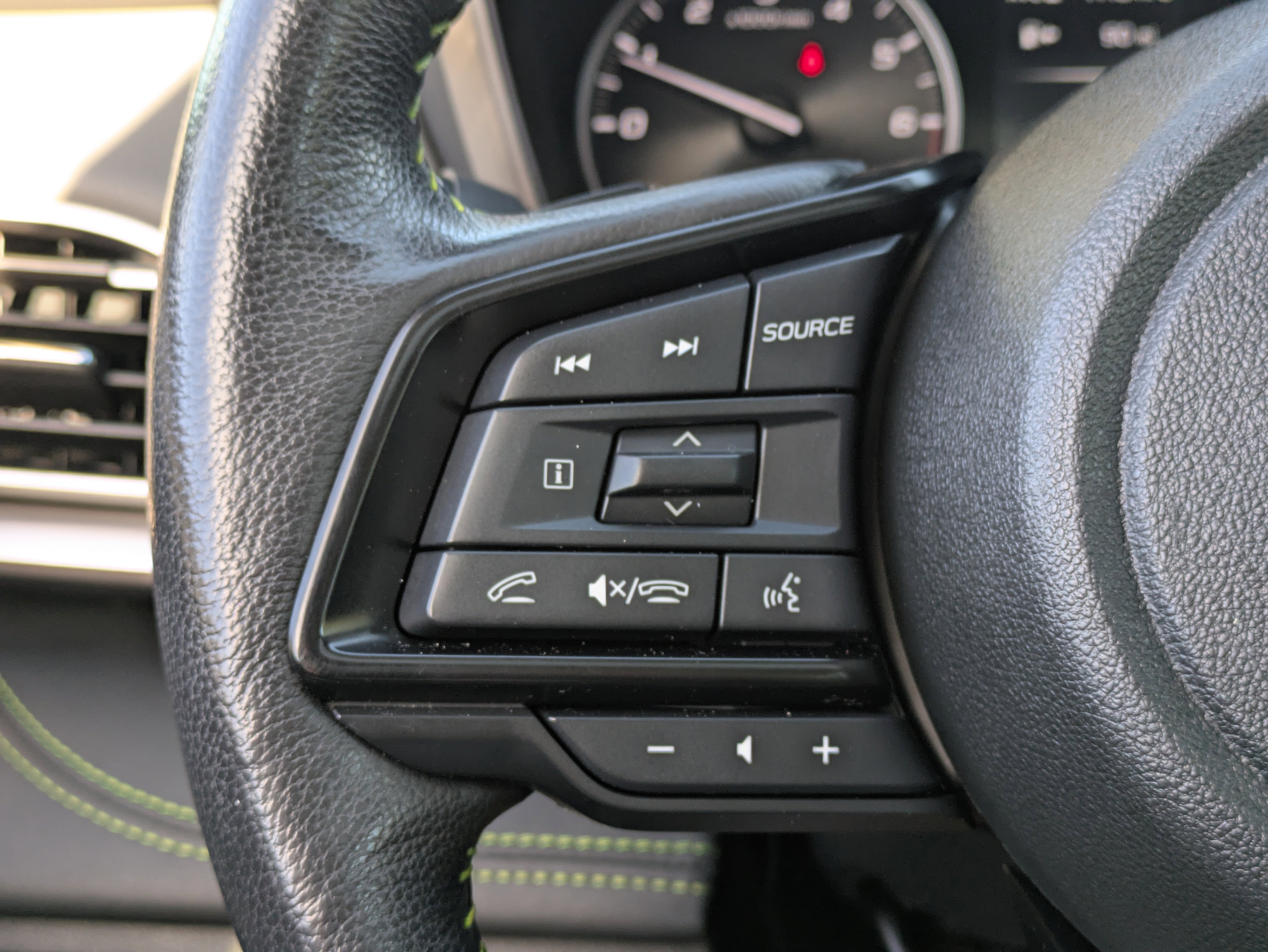 Used 2024 Subaru Outback Onyx Edition XT image 25