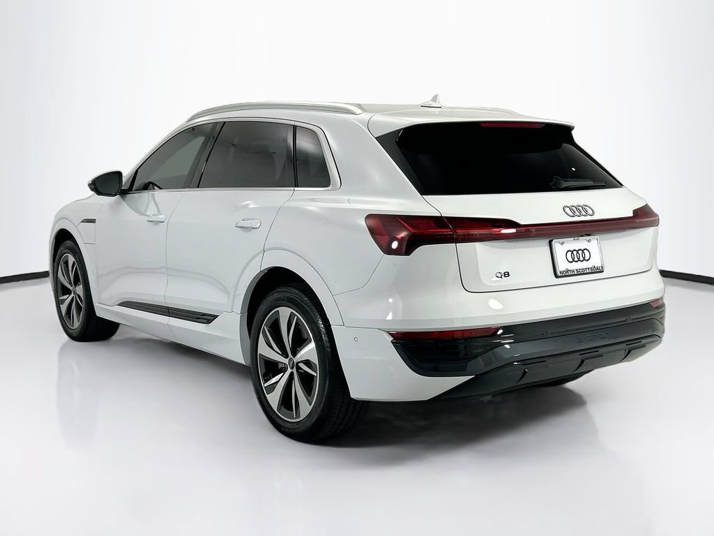 Certified 2024 Audi Q8 e-tron Premium Plus w/ Premium Plus Package AWD/4WD image 7