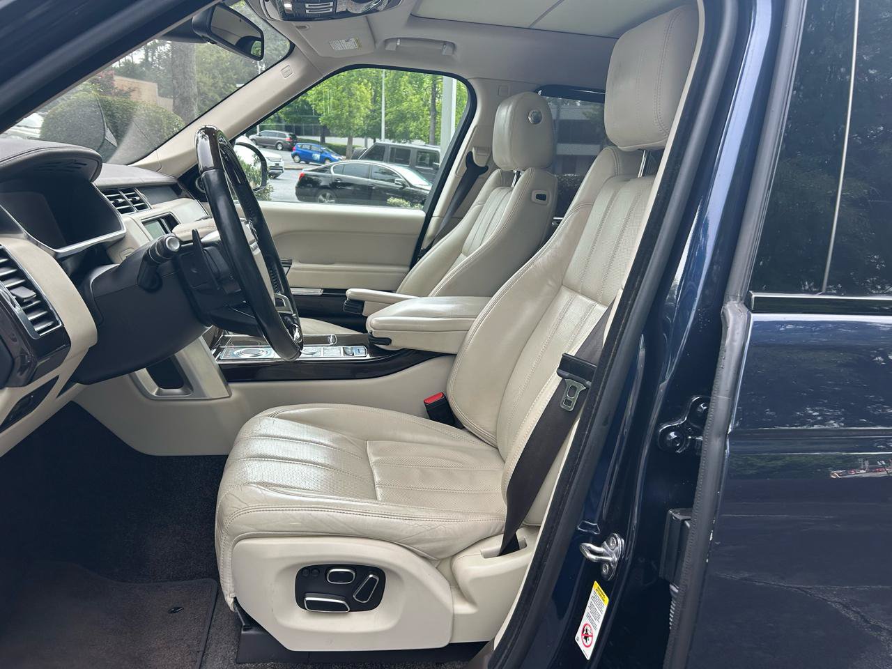 Used 2015 Land Rover Range Rover Long Wheelbase Supercharged AWD/4WD image 12