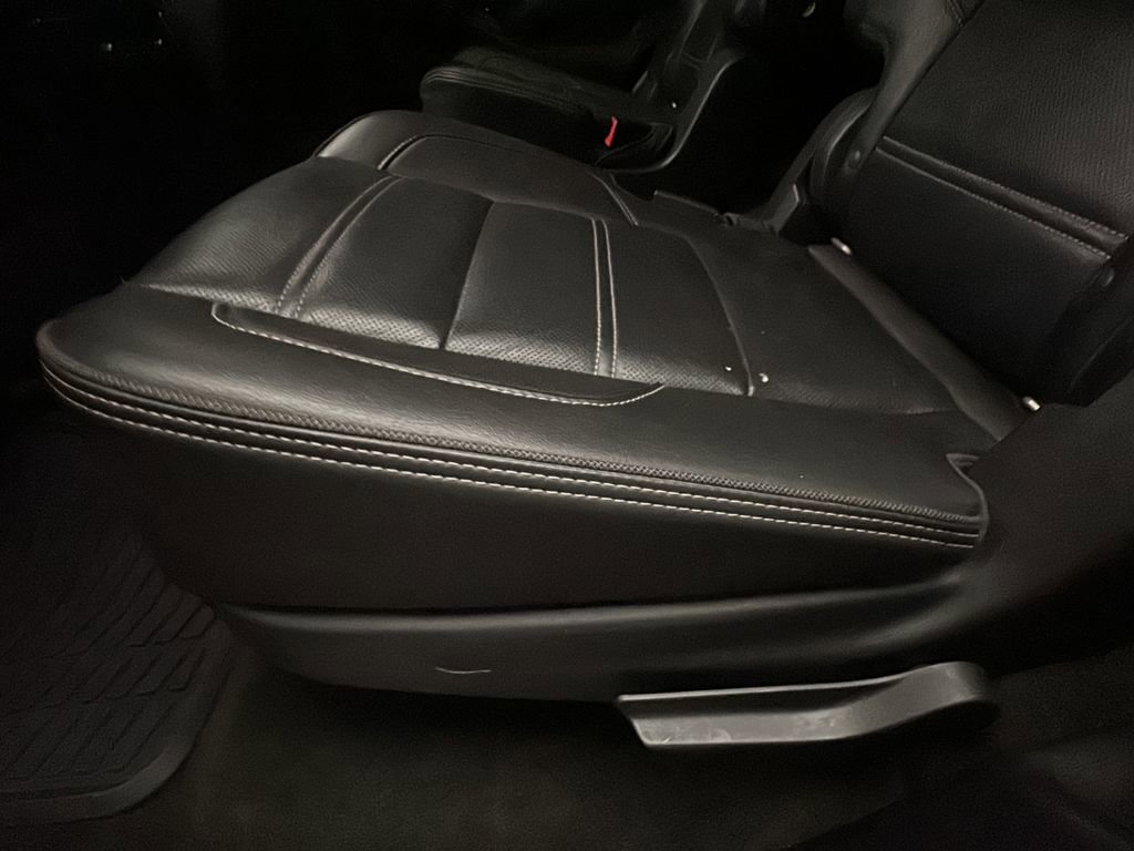 Used 2018 GMC Yukon Denali w/ Open Road Package AWD/4WD image 14