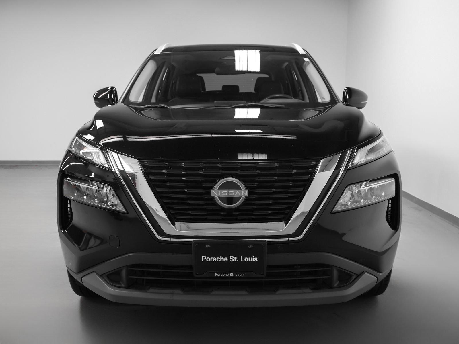 Used 2022 Nissan Rogue SV w/ SV Premium Package image 8
