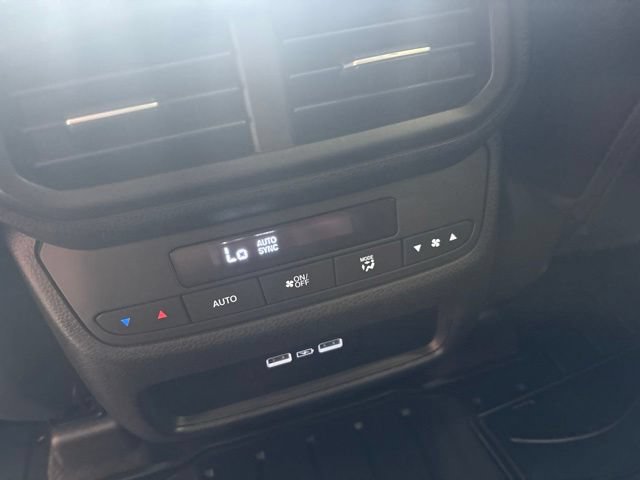 Used 2023 Honda Pilot EX-L image 19