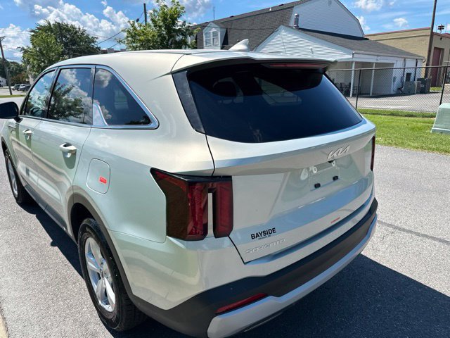 New 2026 Kia Sorento LX FWD image 14