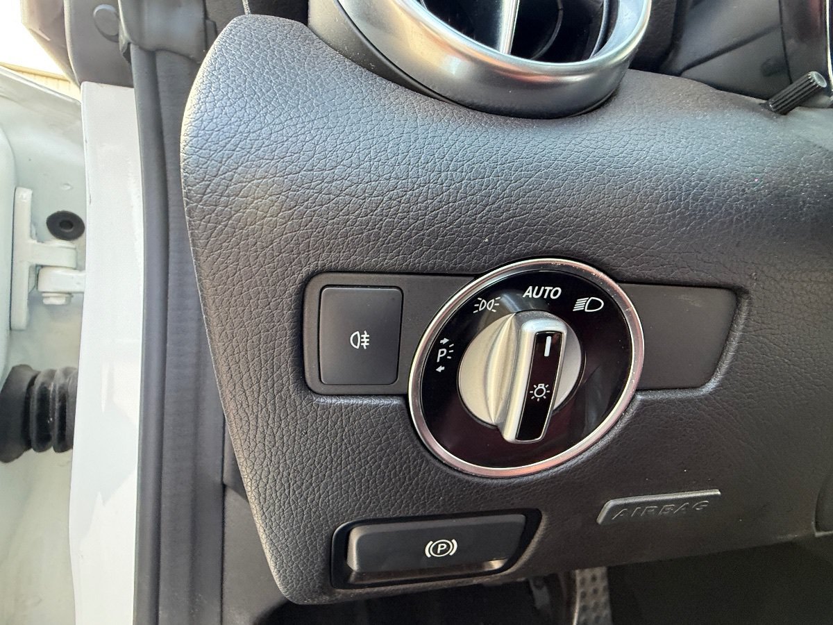 Used 2018 Mercedes-Benz SLC 300 w/ Premium 1 Package image 20