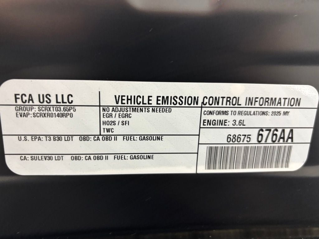 Used 2025 Chrysler Pacifica Select FWD image 66