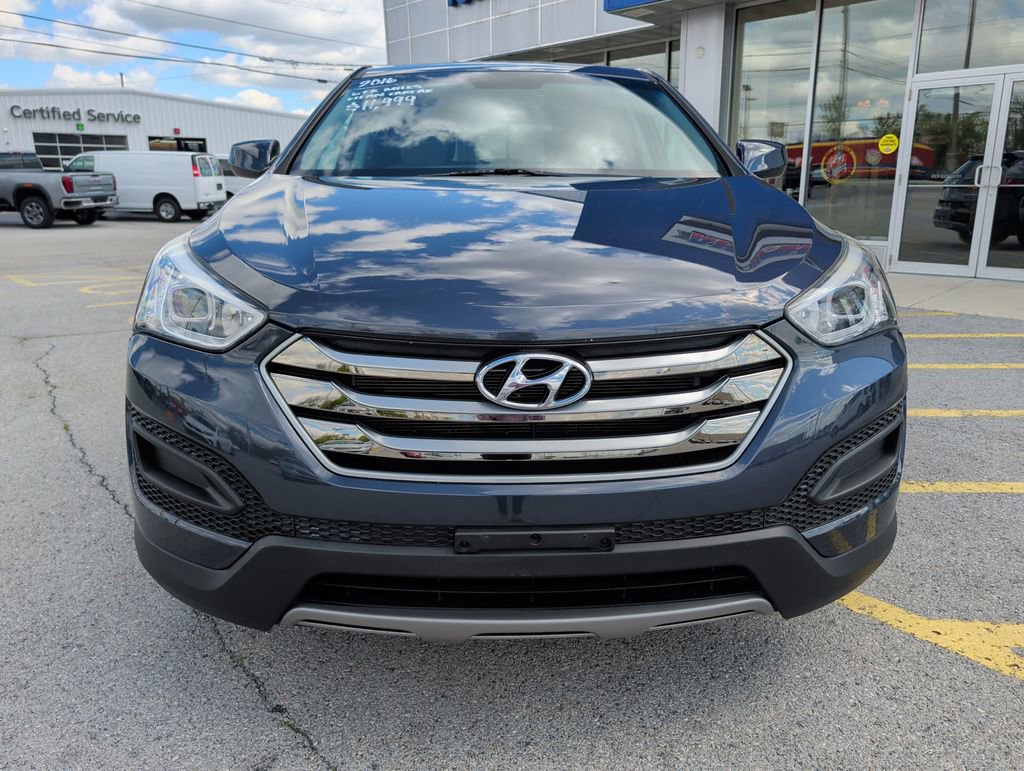 Used 2016 Hyundai Santa Fe Sport FWD image 2