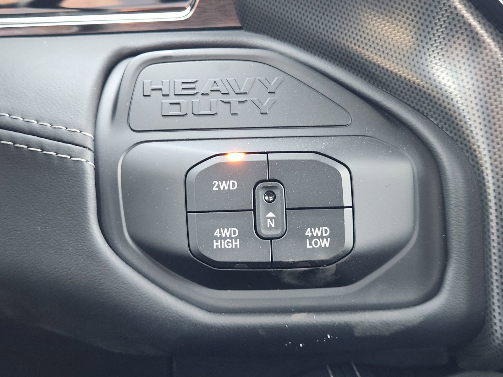 New 2026 RAM 2500 Limited AWD/4WD image 17
