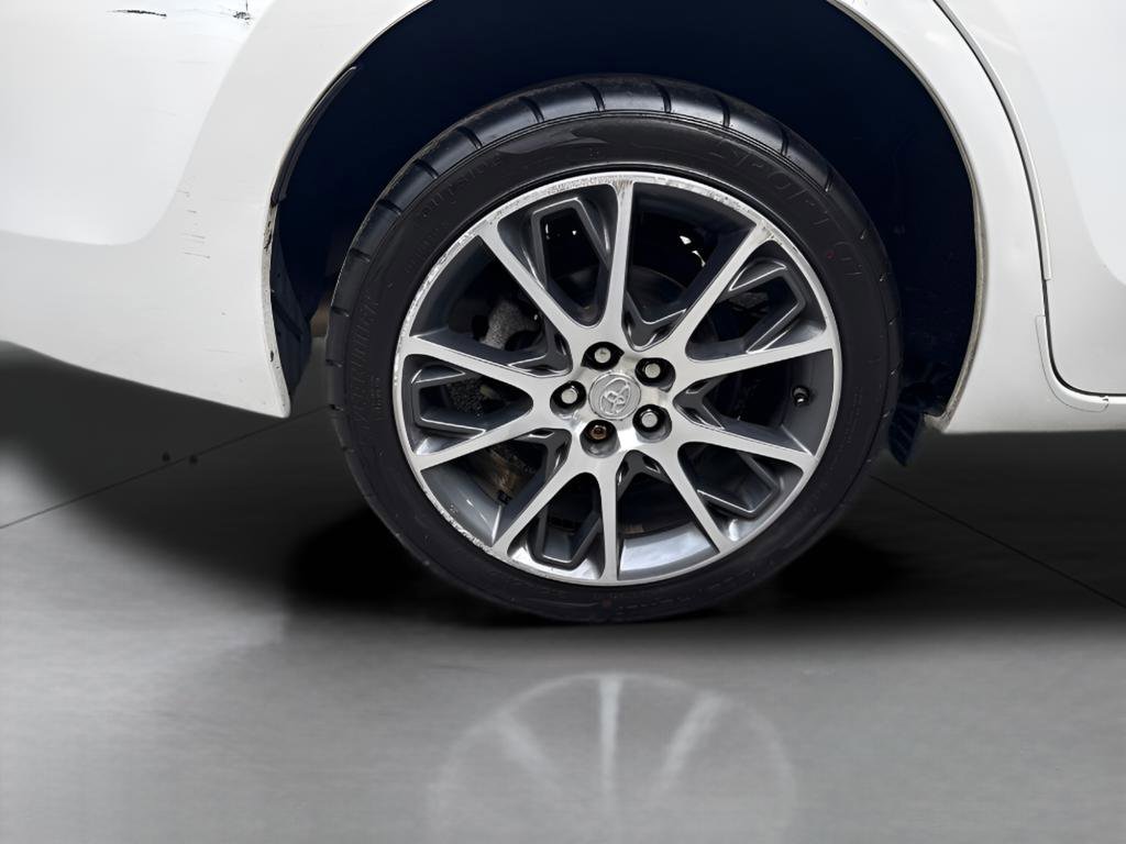Used 2017 Toyota Corolla SE 50th Anniversary FWD image 15