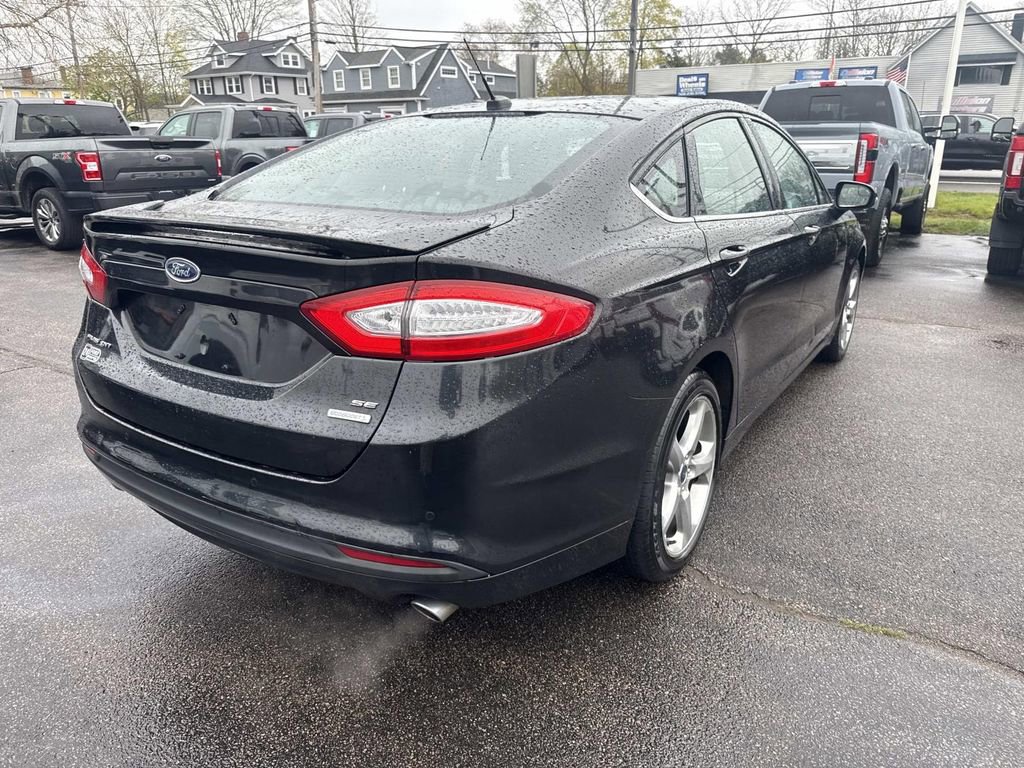 Used 2013 Ford Fusion SE FWD image 8