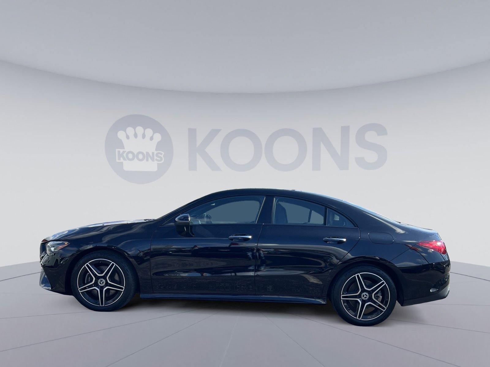 Used 2024 Mercedes-Benz CLA 250 4MATIC image 2