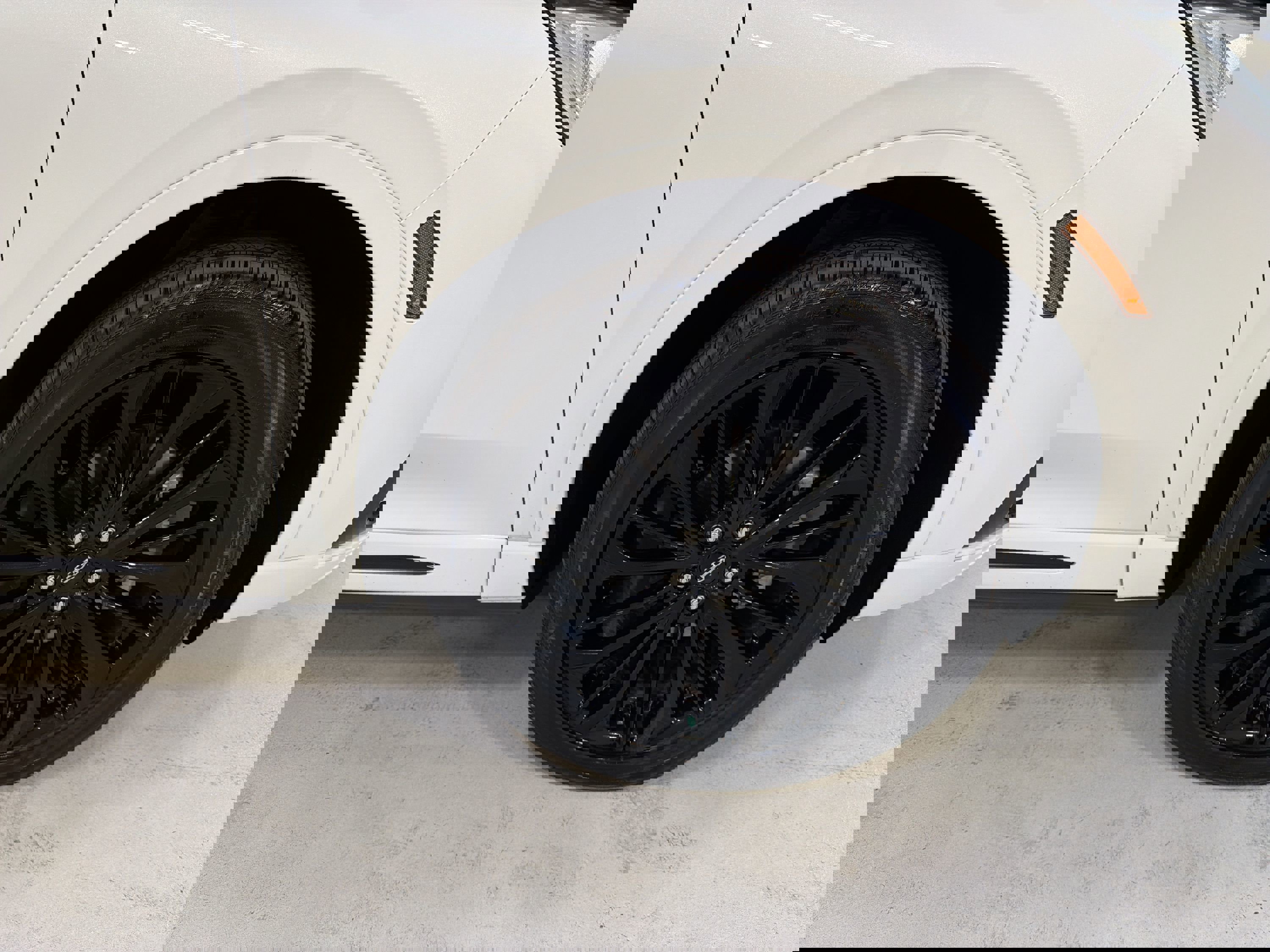 Used 2025 Lincoln Corsair Reserve w/ Equipment Group 202A image 30