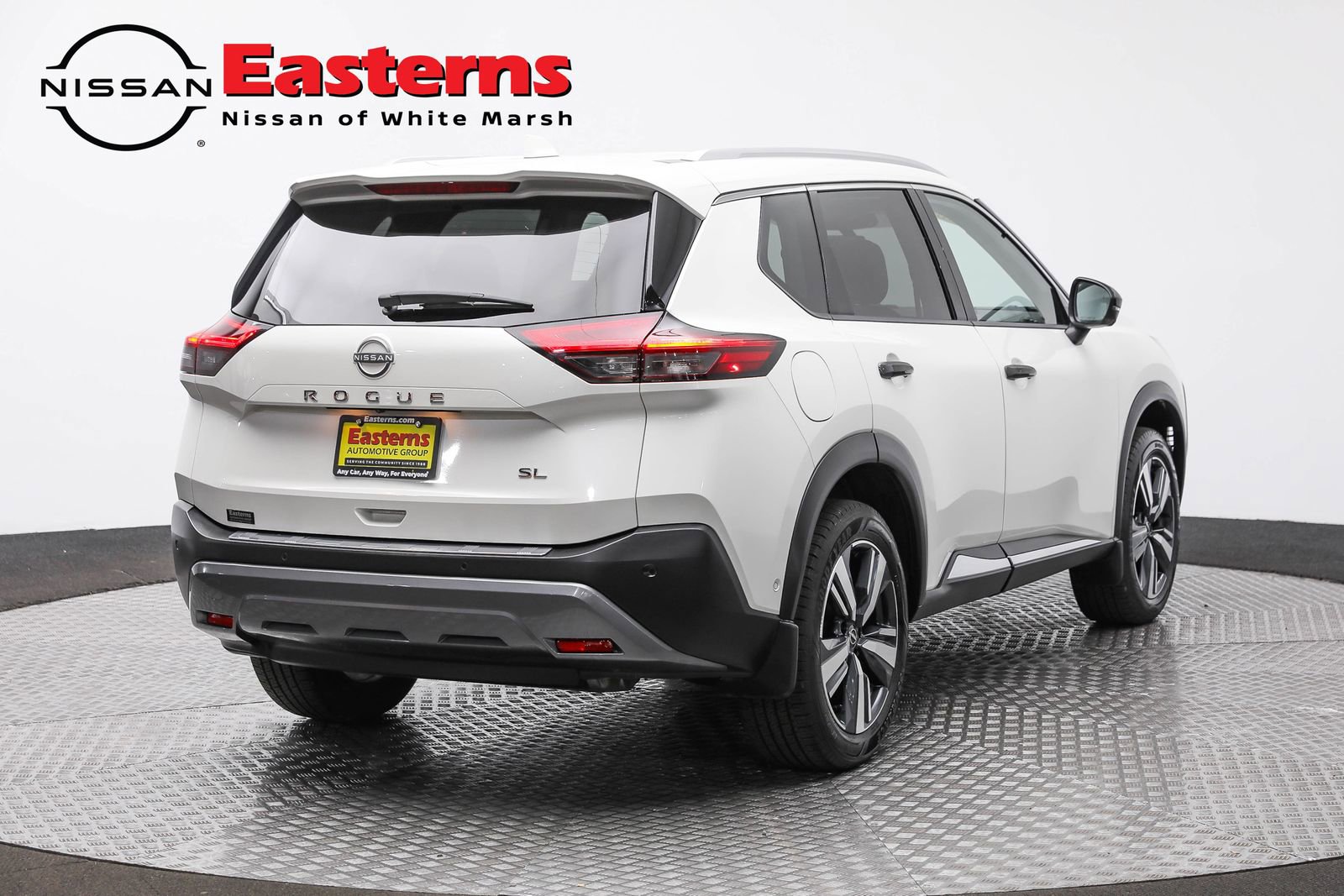 Used 2022 Nissan Rogue SL w/ SL Premium Package image 5