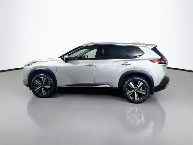 Used 2023 Nissan Rogue Platinum w/ Platinum Premium Package FWD image 6