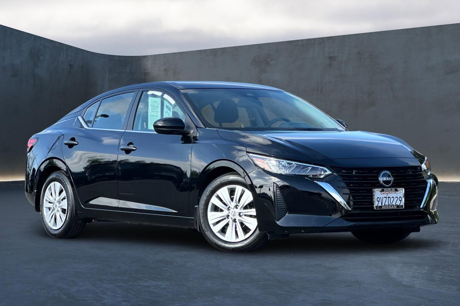 Certified 2025 Nissan Sentra S FWD image 2