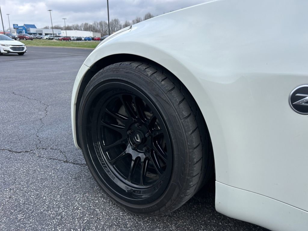 Used 2006 Nissan 350Z Touring image 11