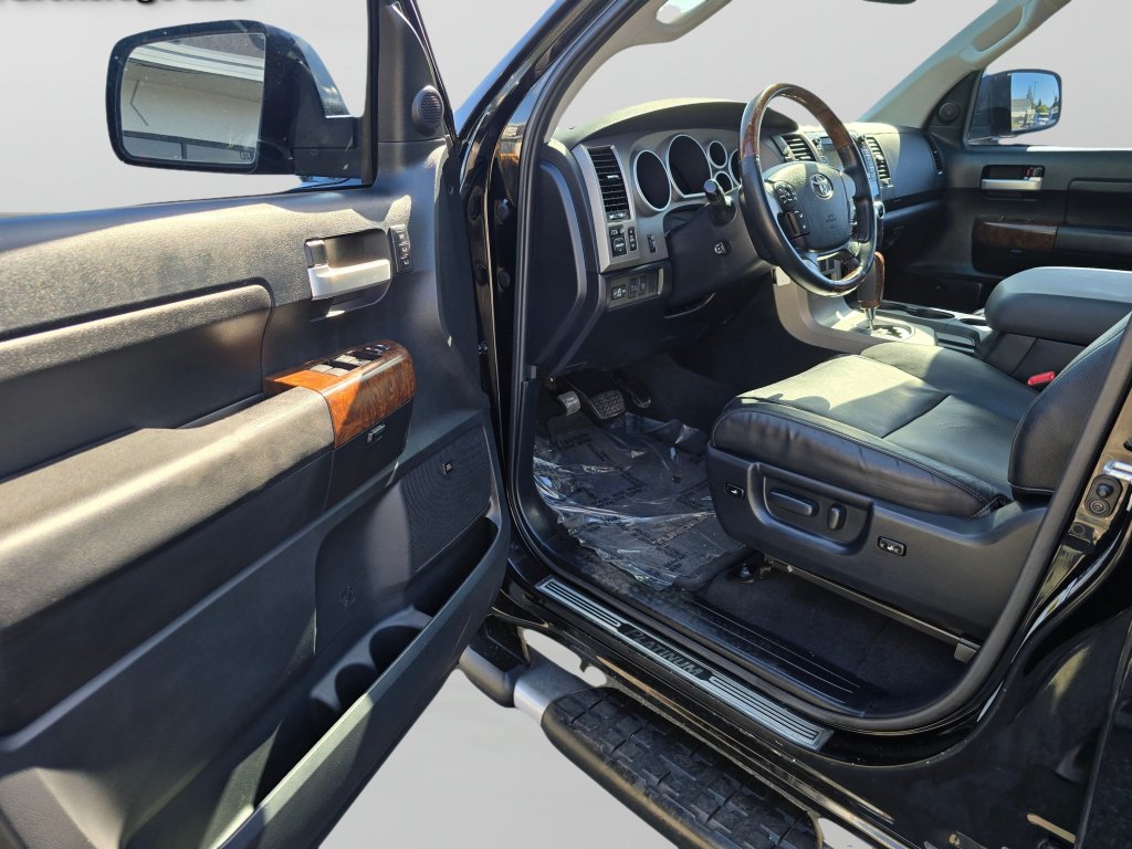 Used 2011 Toyota Tundra Limited w/ Platinum Pkg AWD/4WD image 21