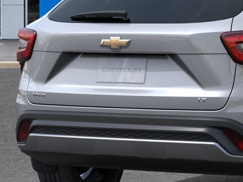New 2025 Chevrolet Trax LT w/ Driver Confidence Package FWD image 38