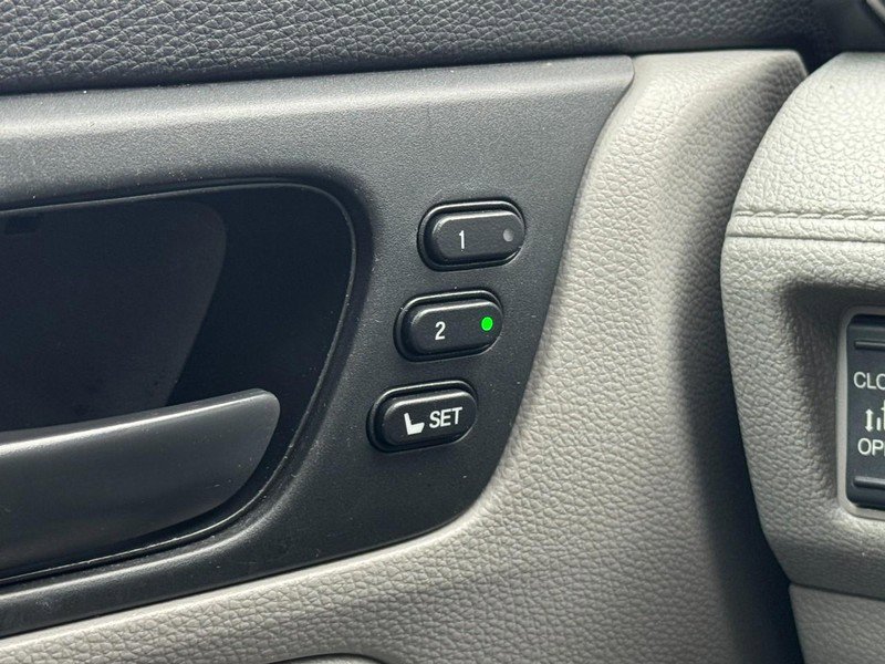 Used 2018 Honda Odyssey EX-L image 17