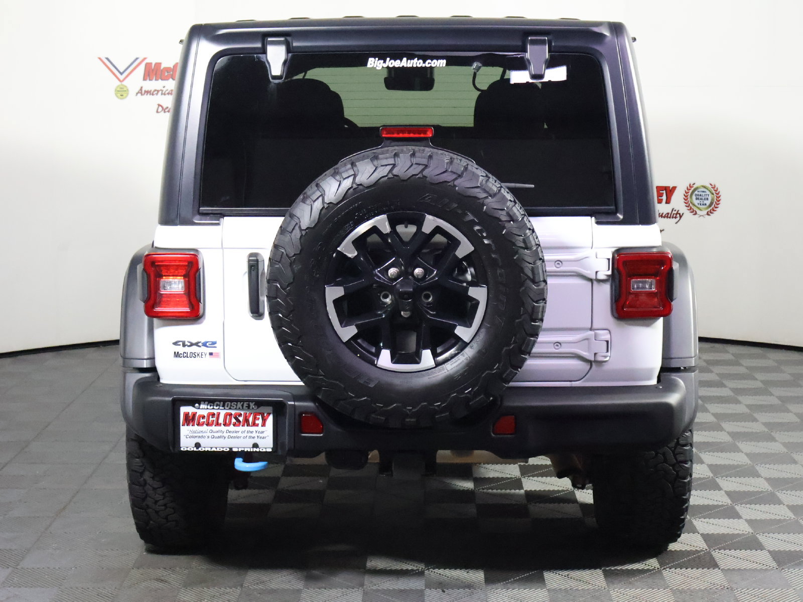 Used 2024 Jeep Wrangler Unlimited Rubicon 4xe w/ Capability Package AWD/4WD image 6