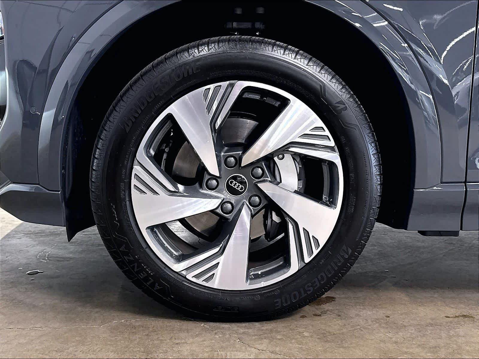Certified 2025 Audi Q6 e-tron Premium Plus w/ Premium Plus AWD/4WD image 10