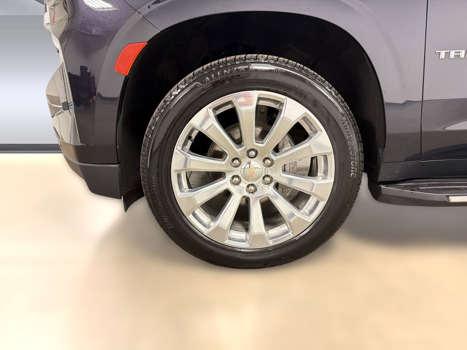 Used 2023 Chevrolet Tahoe Premier AWD/4WD image 11