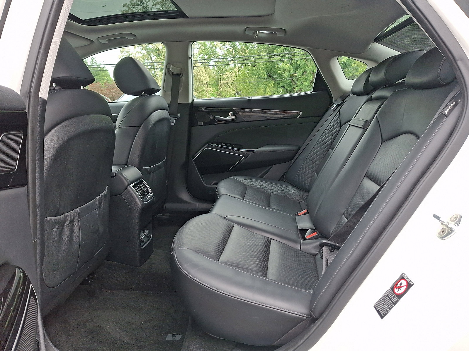 Used 2019 Kia Cadenza Limited FWD image 10