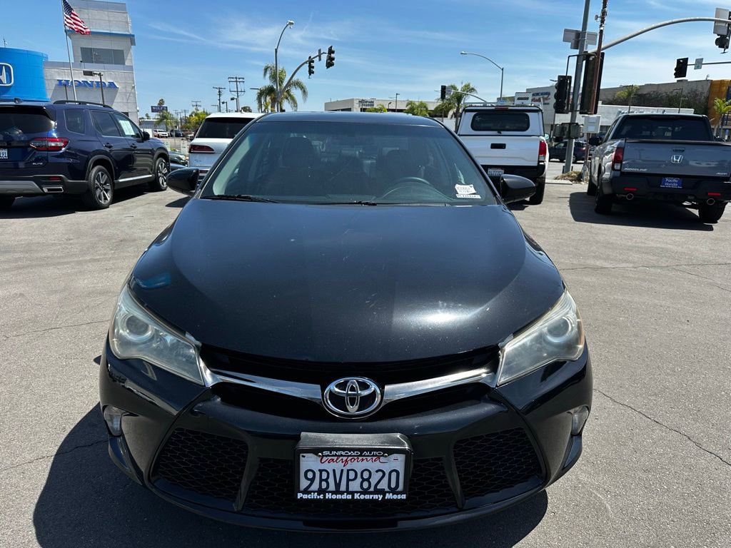 Used 2017 Toyota Camry SE FWD image 2