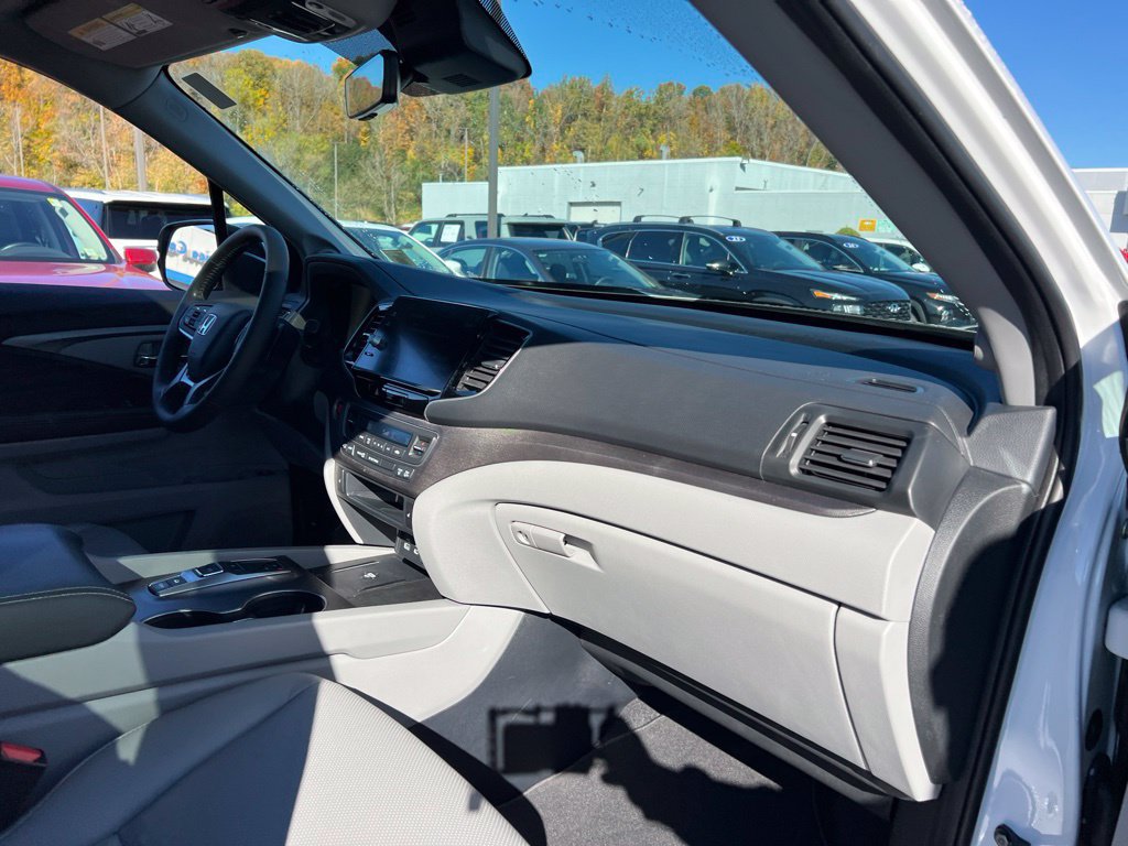 Certified 2024 Honda Ridgeline RTL image 28