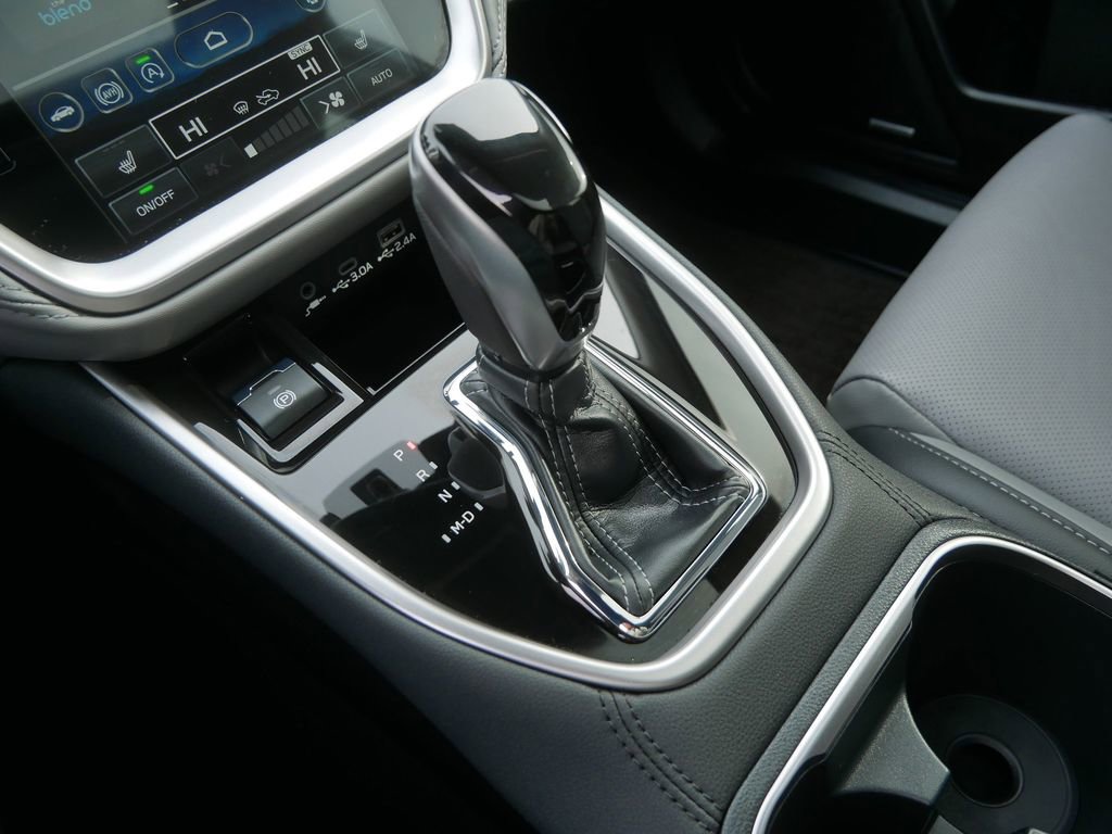 Used 2025 Subaru Outback Limited image 26