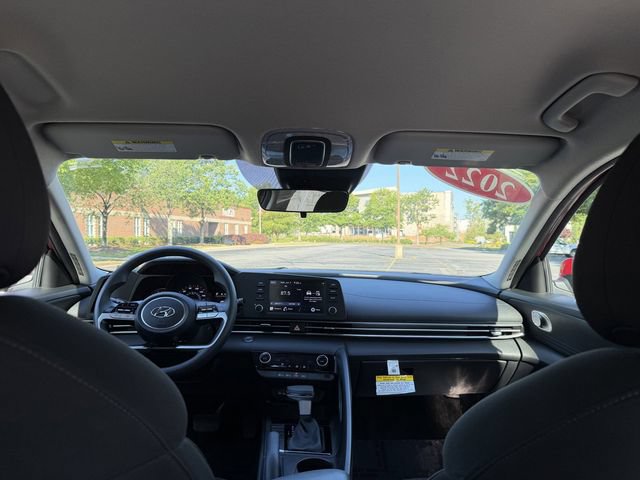 Used 2022 Hyundai Elantra SEL FWD image 40