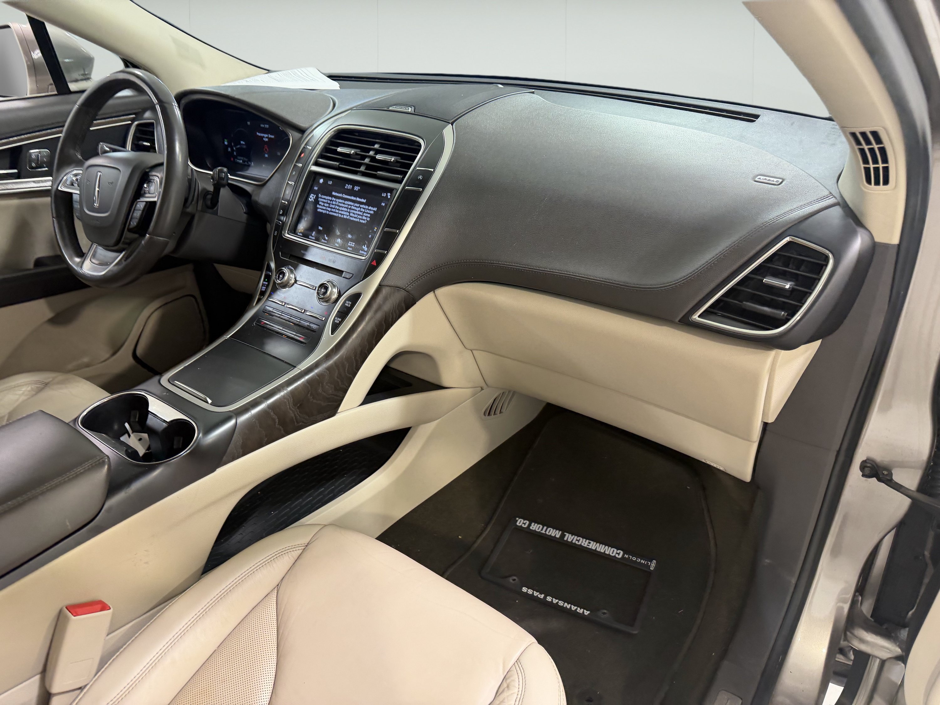 Used 2019 Lincoln Nautilus Select FWD image 13