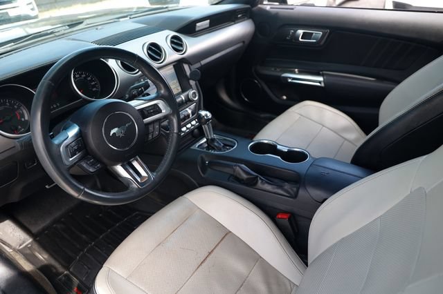 Used 2018 Ford Mustang Premium RWD image 6