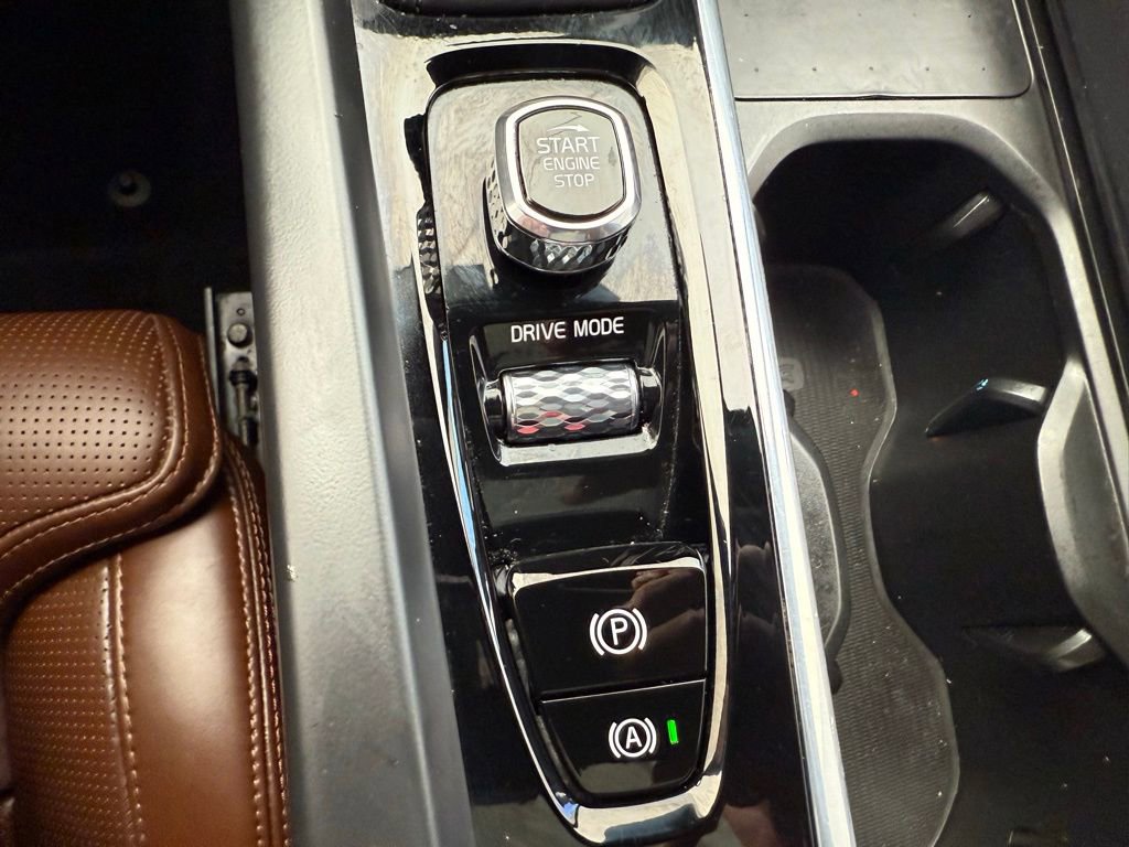 Used 2021 Volvo XC60 T5 Inscription w/ Advanced Package image 35