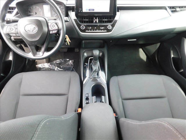 Used 2025 Toyota Corolla LE FWD image 23