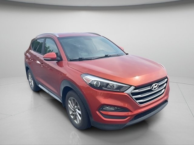 Used 2017 Hyundai Tucson SE Plus AWD/4WD image 5
