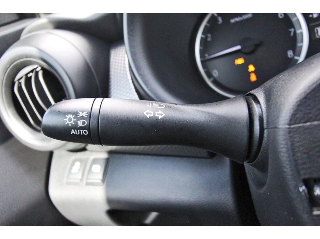 Used 2019 Nissan Kicks S image 21