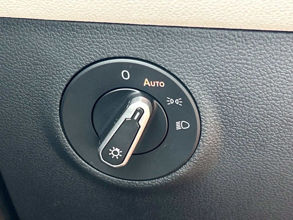 Certified 2026 Volkswagen Taos S FWD image 28