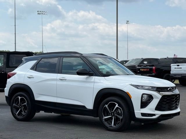 Used 2022 Chevrolet TrailBlazer RS w/ Technology Package FWD image 34