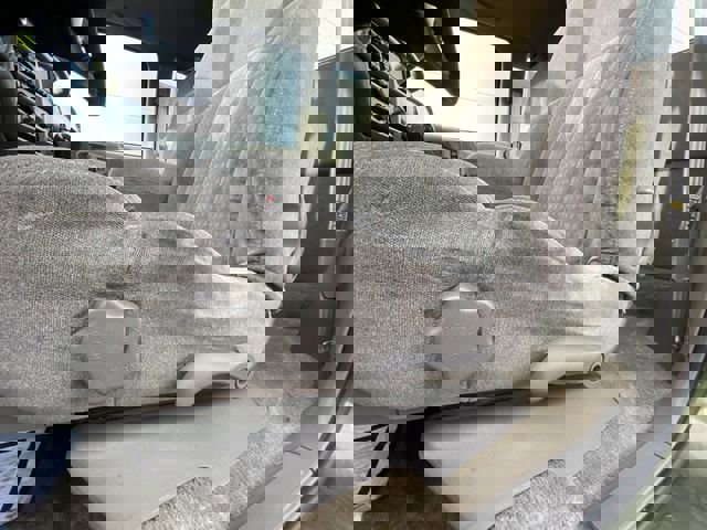 Used 2001 Chevrolet S10 Pickup LS w/ Preferred Equipment Group image 12