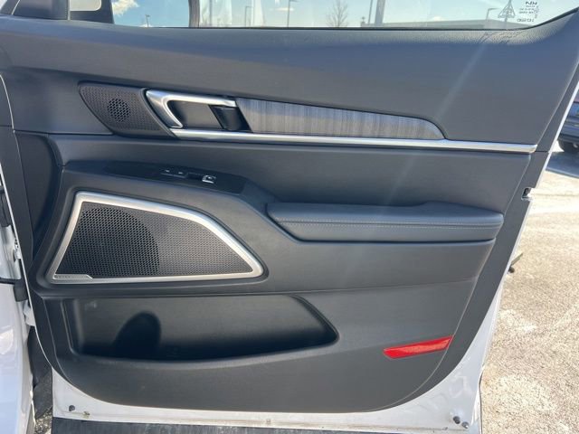 Certified 2023 Kia Telluride EX w/ EX Captain's Chair Package image 38