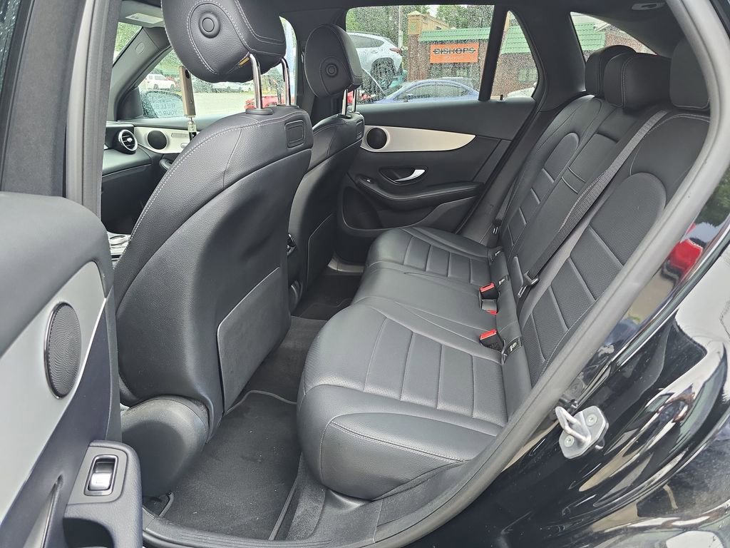 Used 2019 Mercedes-Benz GLC 300 4MATIC image 28