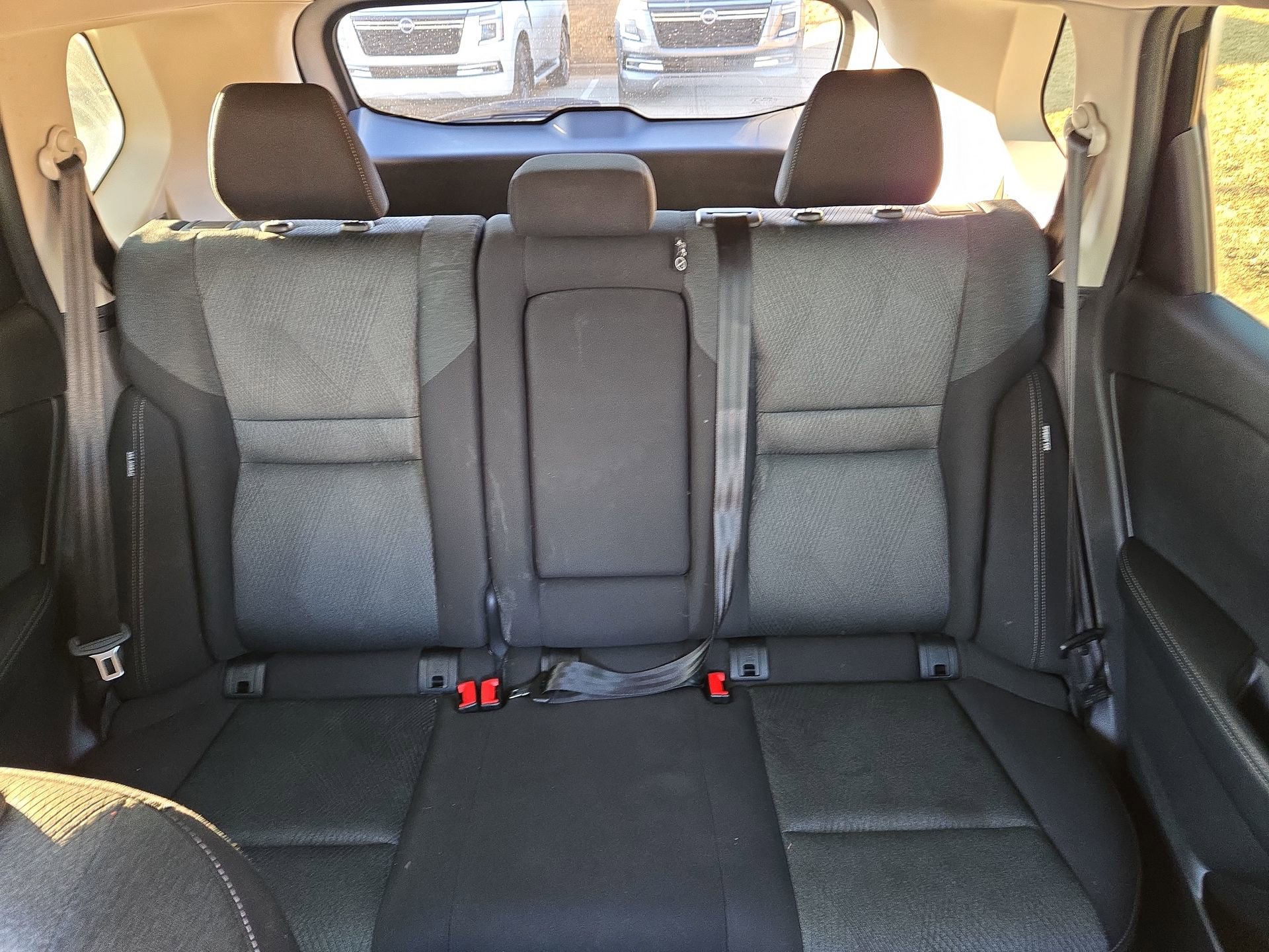 Used 2024 Nissan Rogue SV image 37