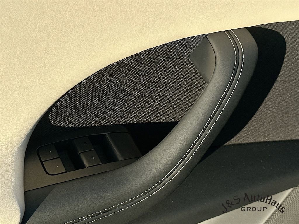 Used 2025 Tesla Model X Plaid image 23