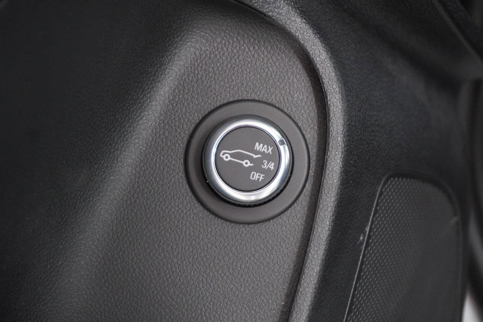 Used 2025 Buick Envista Preferred w/ Convenience II Package image 13